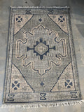 Cielo Handwoven Wool Rug - 3'6" x 5'6"