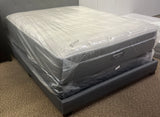 Beautyrest Silver BRS900 13 inch Plush Euro Top Mattress, and box spring